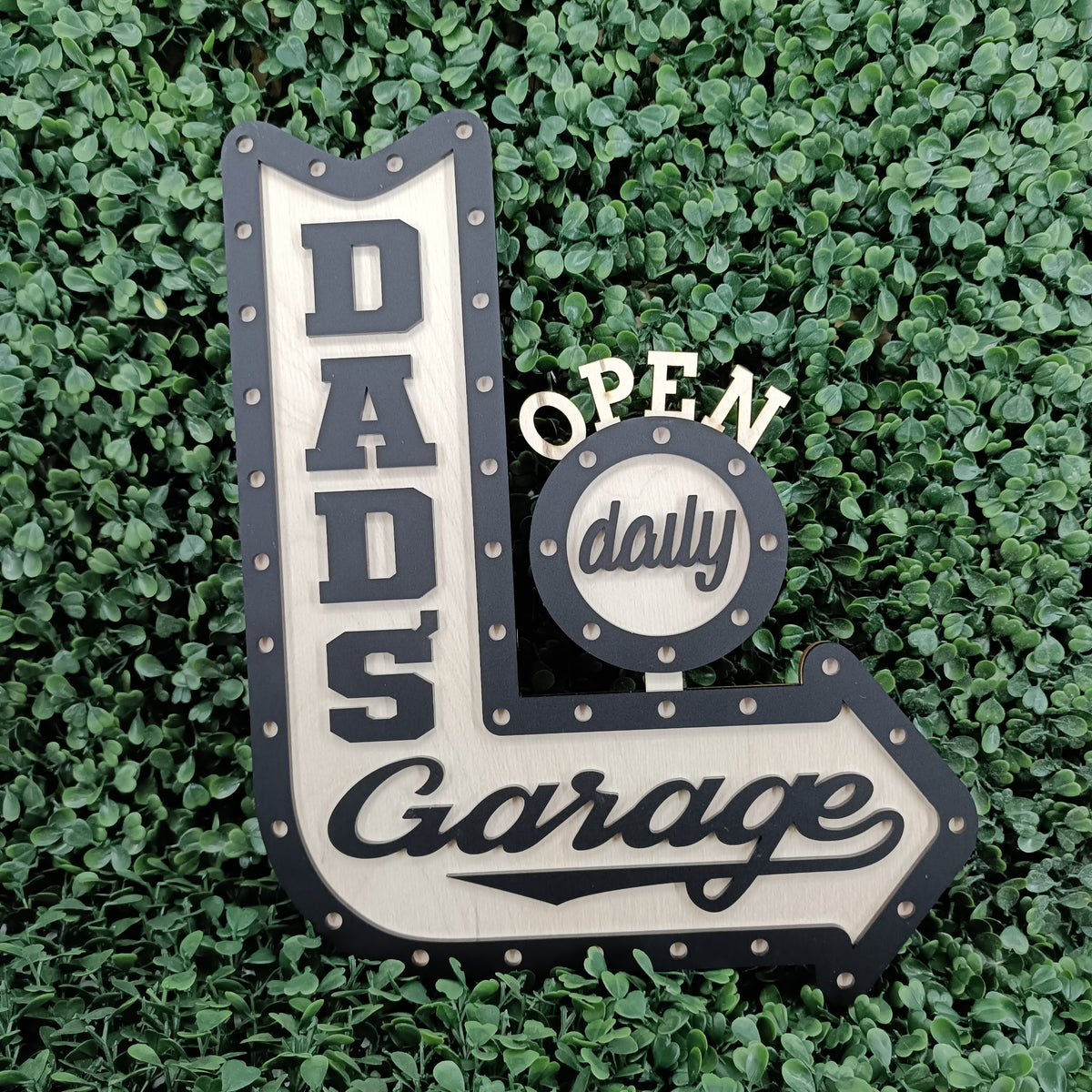 Garage - Open Daily Arrow Sign